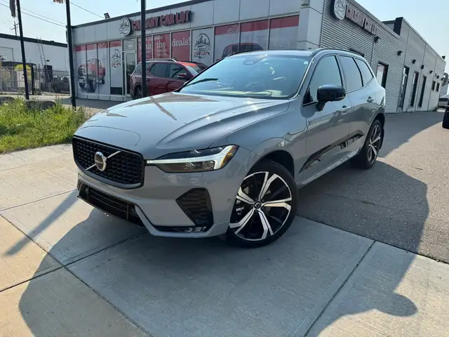 2025 Volvo XC60 B5 Ultra