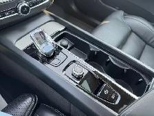 2025 Volvo XC60 B5 Ultra - Photo 17
