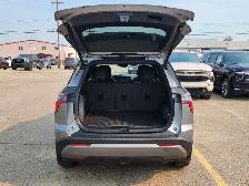 2027 Chevrolet Equinox - Photo 14