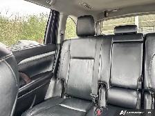 2019 Toyota Highlander XLE | AWD | LEATHER SEATS | SUNROOF - Photo 13