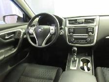 NISSAN ALTIMA 2016 2,5 S AUTOMATIQUE JAMAIS ACCIDENTE 93 400 KM - Photo 13