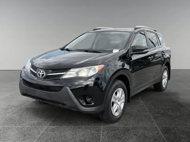 2015 Toyota RAV4 LE / AWD