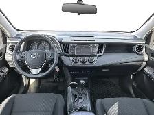 2015 Toyota RAV4 LE / AWD - Photo 12