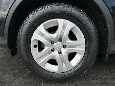 2015 Toyota RAV4 LE / AWD - Photo 14