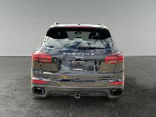 2017 Porsche Cayenne Platinum Edition / AWD - Photo 5