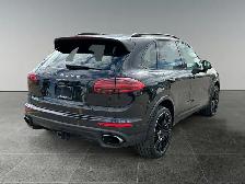 2017 Porsche Cayenne Platinum Edition / AWD - Photo 7
