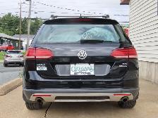 2018 Volkswagen Golf AWD - Photo 4