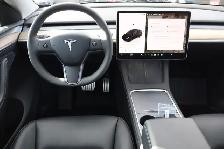 2023 Tesla Model Y - Photo 11