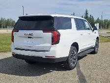 2026 GMC Yukon XL Elevation Demo Premium/Tech Package - Photo 5