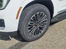 2026 GMC Yukon XL Elevation Demo Premium/Tech Package - Photo 7