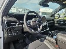 2026 GMC Yukon XL Elevation Demo Premium/Tech Package - Photo 11