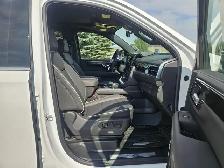 2026 GMC Yukon XL Elevation Demo Premium/Tech Package - Photo 18