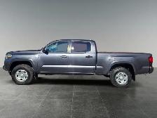 2022 Toyota Tacoma - Photo 2
