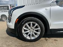 2019 Cadillac XT4 Luxury AWD | No Accident | Command Start - Photo 10