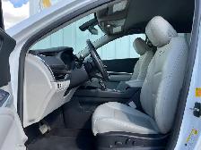 2019 Cadillac XT4 Luxury AWD | No Accident | Command Start - Photo 17