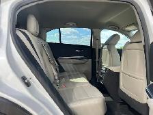 2019 Cadillac XT4 Luxury AWD | No Accident | Command Start - Photo 18