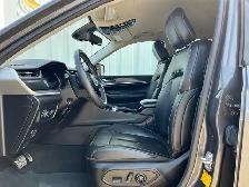 2023 Jeep Grand Cherokee L Limited AWD 6 Passenger | No Accident - Photo 11