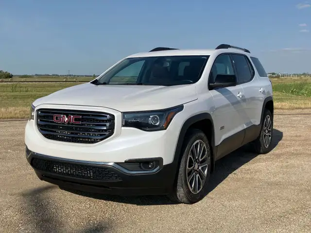 2017 GMC Acadia SLT/Heated Seats, Remote Start, Trailering Pkg