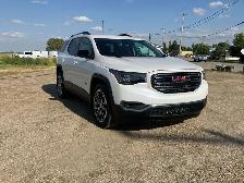 2017 GMC Acadia SLT/Heated Seats, Remote Start, Trailering Pkg - Photo 7