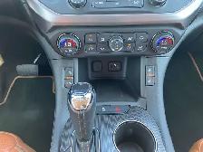 2017 GMC Acadia SLT/Heated Seats, Remote Start, Trailering Pkg - Photo 19
