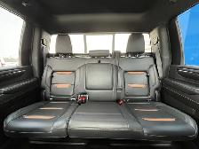2024 GMC Sierra 2500HD AT4 4WD DIESEL/ ACCIDENT-FREE/ 1 OWNER/ T - Photo 21