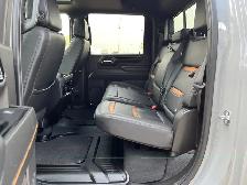 2024 GMC Sierra 2500HD AT4 4WD DIESEL/ ACCIDENT-FREE/ 1 OWNER/ T - Photo 22