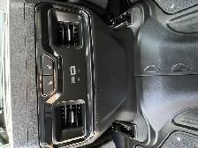 2024 GMC Sierra 2500HD AT4 4WD DIESEL/ ACCIDENT-FREE/ 1 OWNER/ T - Photo 25