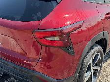 2025 Chevrolet Trax 1RS | FWD | Heated Steering - Photo 12