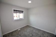 Airdrie 3 Bed 2.5 Bath Duplex For Rent Alberta - Photo 25