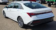 2025 Hyundai Elantra Preferred - Photo 3