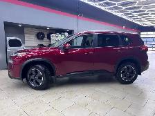 2025 Nissan Rogue - Photo 2
