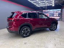 2025 Nissan Rogue - Photo 3