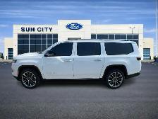 2023 Jeep Wagoneer L Series III 4X4 - Photo 2