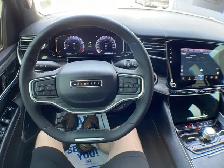 2023 Jeep Wagoneer L Series III 4X4 - Photo 15