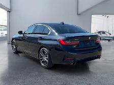 2021 BMW 3 Series 330i xDrive - Photo 3