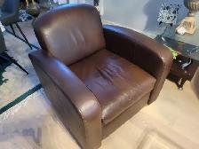 Complete Sitting Room Set – Excellent Condition - Photo 4
