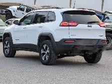 2017 Jeep Cherokee L  4WD - Plus Pkg - Front Ventilated Seats - Photo 6