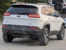 2017 Jeep Cherokee L  4WD - Plus Pkg - Front Ventilated Seats - Photo 8