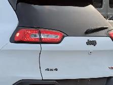 2017 Jeep Cherokee L  4WD - Plus Pkg - Front Ventilated Seats - Photo 11