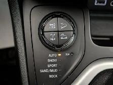 2017 Jeep Cherokee L  4WD - Plus Pkg - Front Ventilated Seats - Photo 22