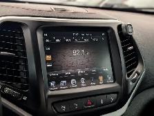 2017 Jeep Cherokee L  4WD - Plus Pkg - Front Ventilated Seats - Photo 24