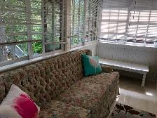 Fully Furnished Bachelor Apt and Sunporch for Rent - Photo 11