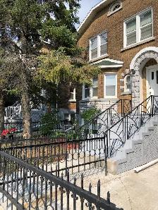 Fully Furnished Bachelor Apt and Sunporch for Rent - Photo 15