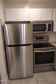Fully Renovated Upper-Level Rental – Large Private Patio - Photo 5