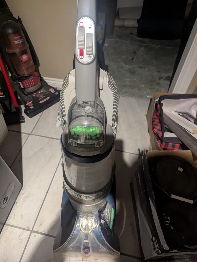 Carpet cleaner