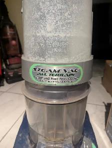 Carpet cleaner - Photo 2
