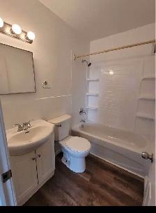2 Bedroom Apartment rent Oct 1 (Heat&Hot Water Incl.) West Side