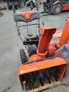 HUSQVARNA ST 124 - SNOWBLOWER - Photo 2