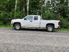 2012 Chevy AB 1/2 ton, Great gas mileage, No rust. 5.3L Ecoboost - Photo 2