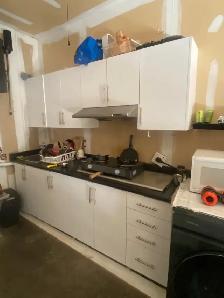 $650 private room for rent for girl - Photo 6